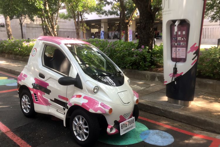 Ha:mo, akronim dari Harmonious Mobility Network, menciptakan sistem transportasi berbasis teknologi listrik untuk negara berkembang, dimulai dari kerja sama di dalam lingkungan Universitas Chulalongkorn, Bangkok, Thailand, Selasa (30/1/2018).