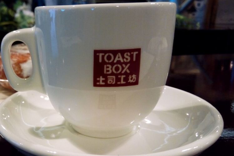 Toast Box melalui racikan Kopi Nanyang adalah industri kopi pertama yang mengadopsi teknologi pencampuran tiga jenis kopi yakni robusta, arabica, dan liberika. 


