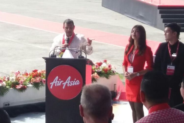 CEO AirAsia Group, Tony Fernandes di Philipine Air Force (PAF), Manila, Selasa (14/11/2017)