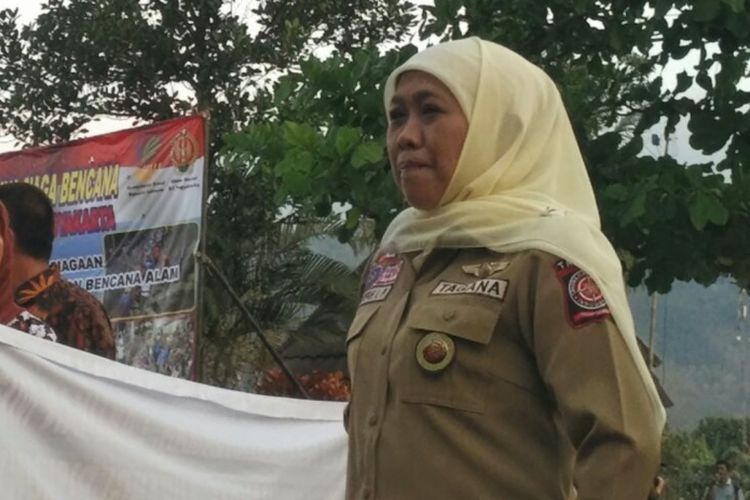 Menteri Sosial Khofifah Indar Parawansa saat mengunjungi Jambore Kampung Siaga di Pundong, Bantul, Sabtu (23/9/2017).