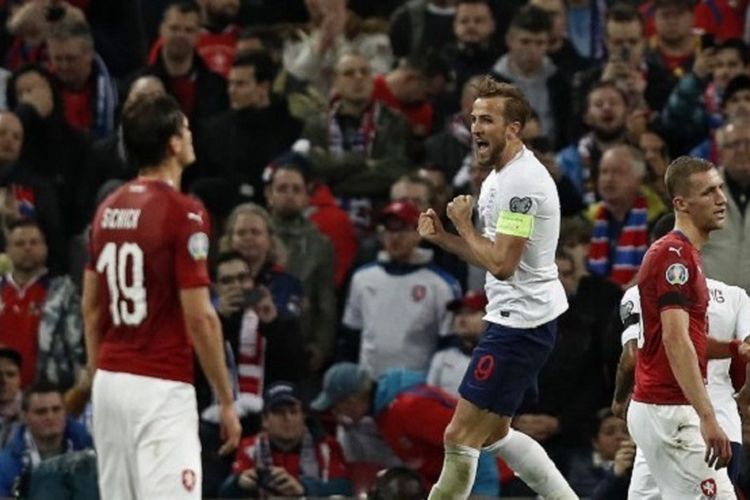 Harry Kane merayakan golnya pada pertandingan Inggris vs Rep Ceko dalam babak kualifikasi Piala Eropa 2020 di Stadion Wembley, 22 Maret 2019. 