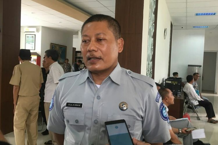 Kepala Jasa Raharja Perwakilan Tangerang Sulaiman saat di Kantor Kelurahan Pisangan, Ciputat Timur, Tangsel, Senin (12/2/2018).