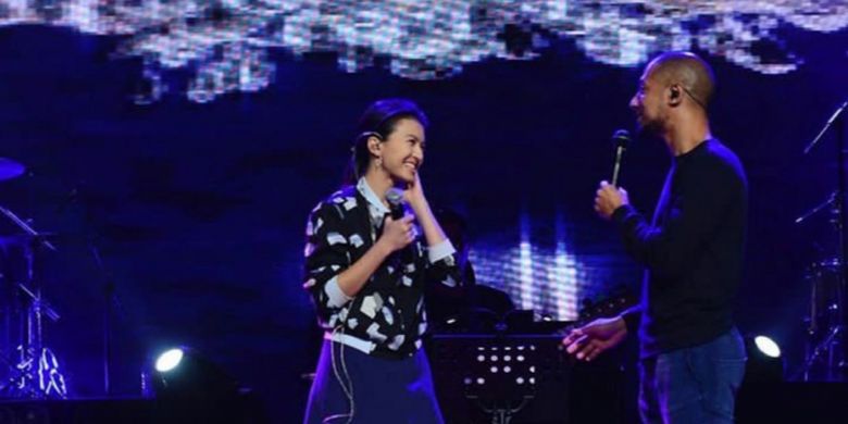 Raline Shah saat rehearsal bersama Marcell pada konsernya Once in a Lifetime di Kuala Lumpur