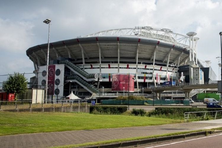 Eksterior Stadion Amsterdam Arena yang menjadi markas Ajax Amsterdam. Foto diambil pada 19 September 2014. 