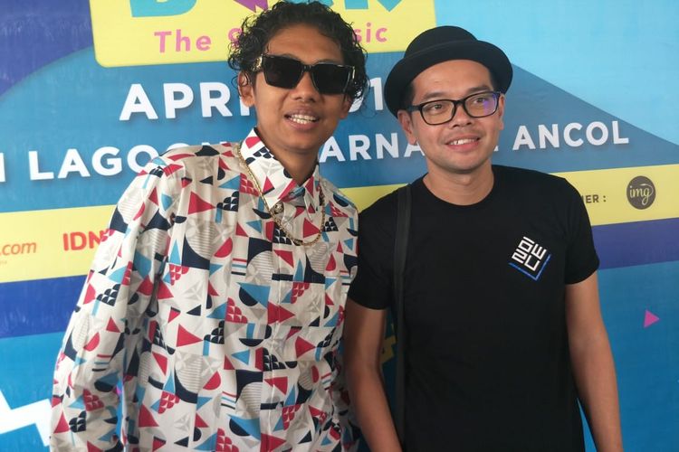 Paul Arnold dan Hans Boyke T-Five saat ditemui dalam jumpa pers Ketje Flashback The 90s Music Ancol di Ancol, Jakarta Utara, Selasa (9/4/2019).