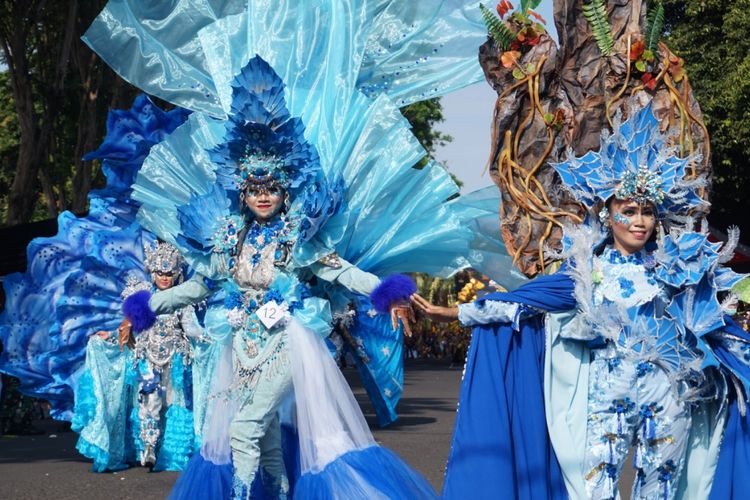 Banyuwangi Ethno Carnival (BEC) berlangsung Minggu (29/7/2018). Pergelaran yang masuk tahun ke delapan tersebut, mengambil tema Puter Kayun.