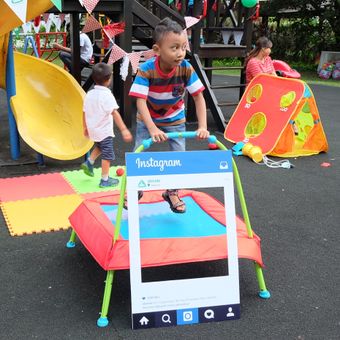 ELC Junior Trampoline berfungsi untuk meningkatkan koordinasi dan keseimbangan pada anak