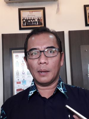 Komisioner KPU Hasyim Asyari