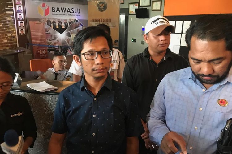 Tim hukum DPP Projo mendatangi Kantor Badan Pengawas Pemilu (Bawaslu), Jakarta, Kamis (11/10/2018).