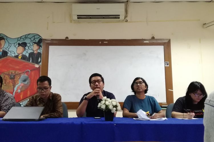 Konferensi pers Koalisi Kawal Calon Pimpinan Komisi Pemberantasan Korupsi (KPK) di kantor Yayasan Lembaga Bantuan Hukum Indonesia (YLBHI), Jakarta, Minggu (25/8/2019).