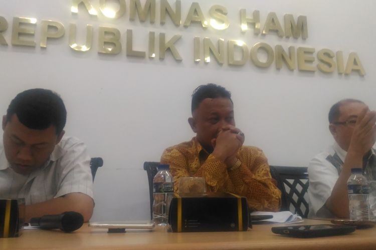 Komnas HAM menggelar konferensi pers terkait RUU Penyadapan di kantor Komnas HAM, Jakarta Pusat, Selasa (9/7/2019). 