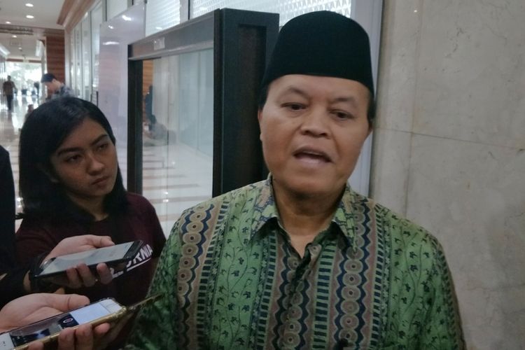 Wakil Ketua Majelis Syuro PKS Hidayat Nur Wahid saat ditemui di Kompleks Parlemen, Senayan, Jakarta, Senin (22/10/2018).