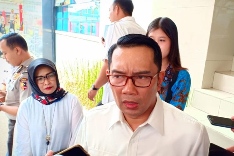 Gubernur Jawa Barat Ridwan Kamil atau Emil saat ditemui usai mengisi kuliah di Sekolah Pimpinan Polri, Lembang, Kabupaten Bandung Barat, Rabu (4/9/2019).