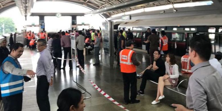 Situasi pasca kecelakaan tabrakan MRT Singapura, Rabu (15/11/2017).