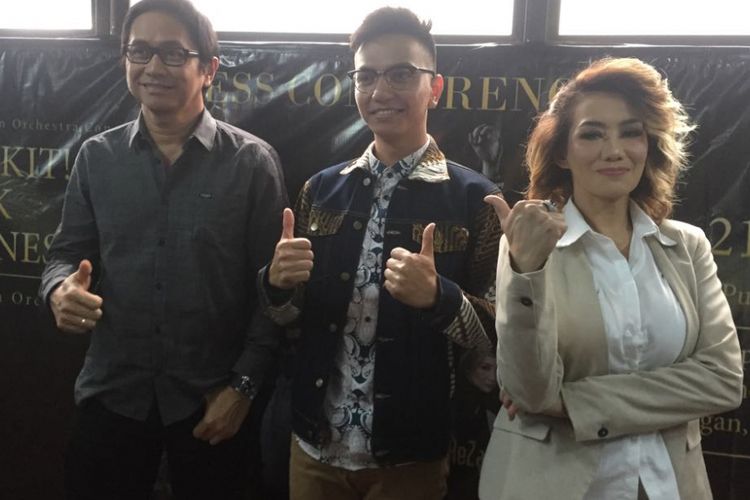 Kiri ke kanan; Addie MS (komposer musik), Riki Putra (gitaris), dan Reza Artamevia (penyanyi) berpose dalam jumpa pers konser Bangkit Musik Indonesia di Kolega Coworking Space, Cipete Selatan, Jakarta Selatan, Jumat (13/7/2018).