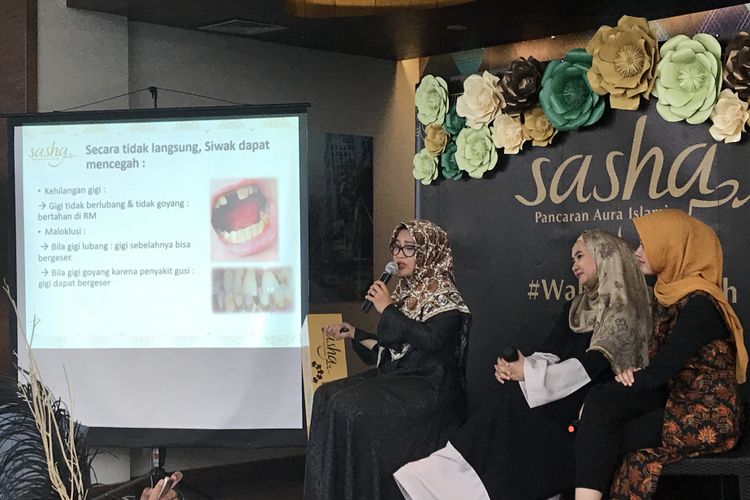 Dosen Fakultas Kedokteran Gigi (FKG) Universitas Indonesia, Nada Ismah, menjelaskan bahwa siwak mengandung antiseptik alami.