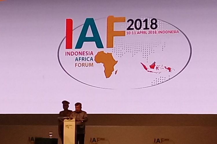 Wakil Prsiden Jusuf Kalla membuka acara Indonesia-Africa Forum (IAF) 2018 di Bali Nusa Dua Comvention Center di Nusa Dua, Bali, Selasa (10/11/2018). Acara ini diselenggarakan dua hari pada 10-11 April 2018 dengan jumlah partisipan hingga 500 orang dari 53 negara Afrika. 