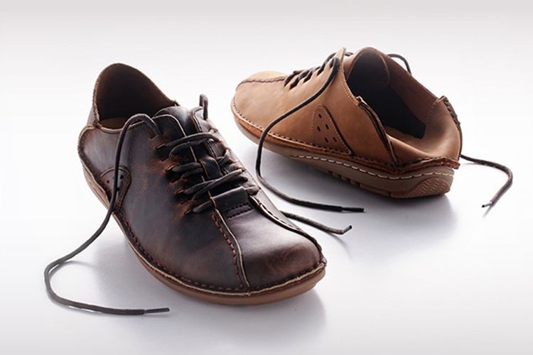life8, produsen sepatu asal Taiwan, memperkenalkan sepatu kulit yang bisa dicuci dan diinjak bagian belakangnya