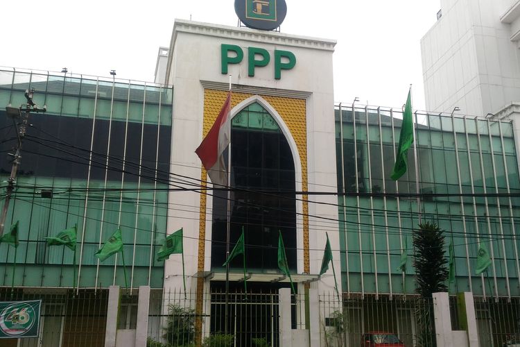 Kantor Dewan Pimpinan Pusat (PPP) di Jalan Pangeran Diponegoro, Menteng, Jakarta Pusat, tertutup dan dijaga ketat oleh pihak keamanan, Jumat (15/3/2019). 