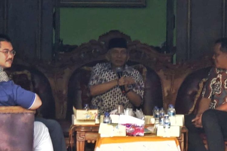Amien Rais saat bertemu dengan Pengurus DPW PAN Jawa Tengah di kediamanya Jalan Pandean Sari, Condong Catur, Kecamatan Depok, Kabupaten Sleman