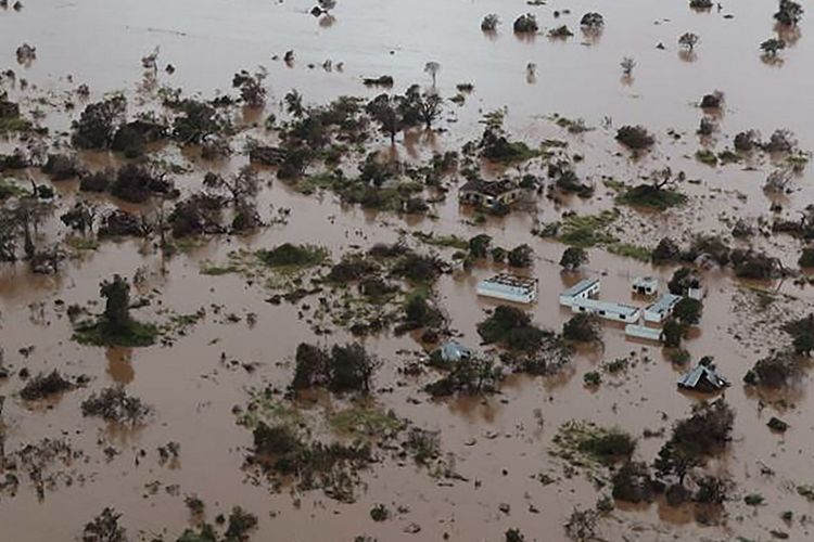 Foto udara menunjukkan kerusakan yang ditimbulkan Topan Idai di kota Beira, Mozambik. Presiden Filipe Nyusi mengkhawatirkan jumlah korban tewas dapat mencapai lebih dari 1.000 orang.