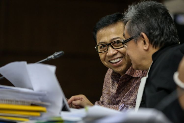 Terdakwa kasus korupsi pengadaan KTP elektronik Setya Novanto menjalani sidang di Pengadilan Tindak Pidana Korupsi Jakarta, Kamis (8/2/2018). Sidang lanjutan itu beragenda mendengarkan keterangan saksi dari Gubernur Jawa Tengah Ganjar Pranowo yang dihadirkan Jaksa Penuntut Umum. 