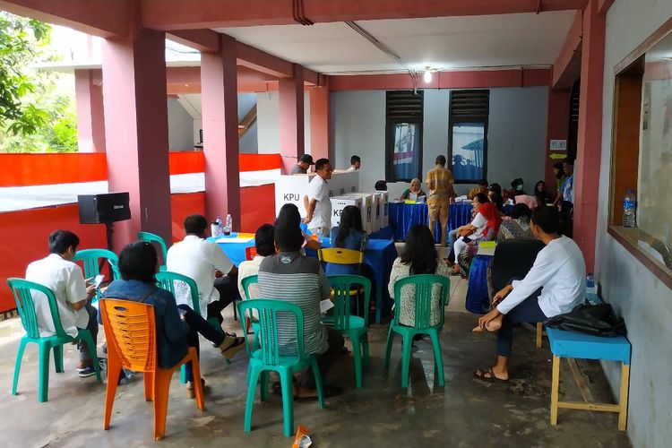 Suasana pemungutan suara Pemilu 2019 di cluster B Rusunawa Marunda, Jakarta Utara, Rabu (17/4/2019)