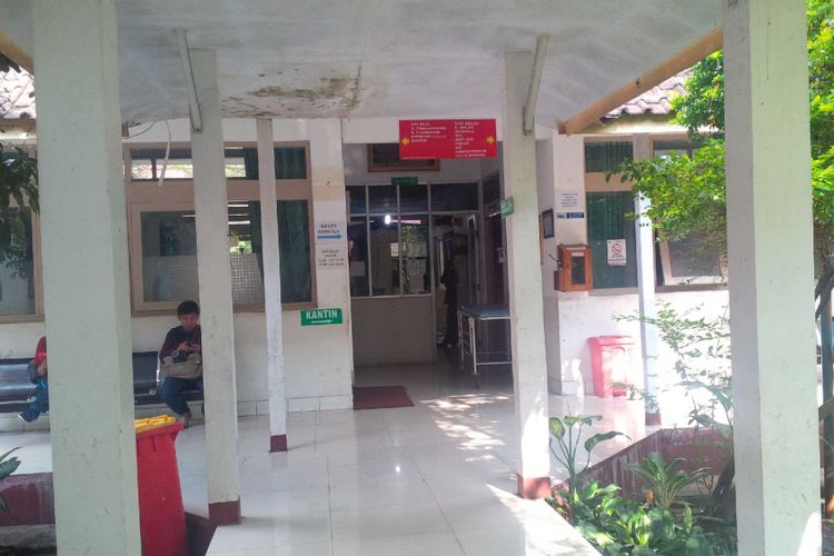 Pasien MA dirawat di salah satu ruangan RS Bhayangkara-Setukpa Polri, Kota Sukabumi, Jawa Barat, Rabu (12/9/2018). 