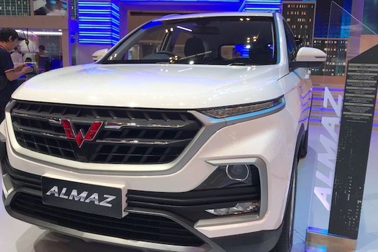 Wuling Almaz terbaru meluncur di GIIAS 2019