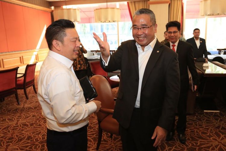 Menteri Desa PDTT Eko Putro Sandjojo bersepakat dengan Minister of International Trade and Industry (MITI) H.E. Darell Leiking dari Kedutaan Besar Malaysia Bahagian Perdagangan untuk membuat satu desk Malaysian Invesment Indonesia, Sabtu (11/8/2018)