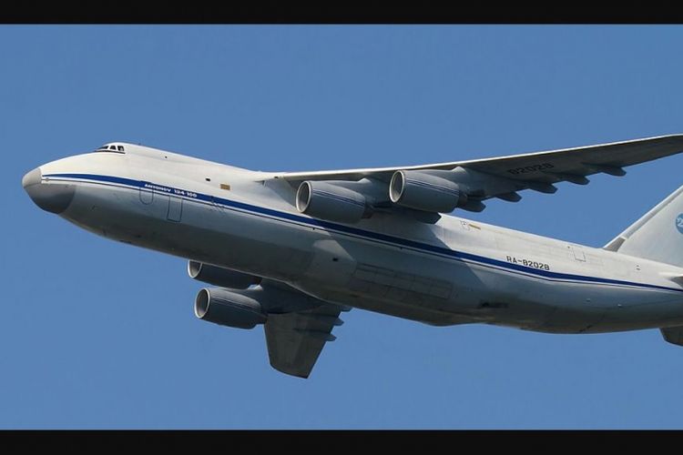 Pesawat Antonov 24s buatan Rusia yang banyak digunakan negara-negara NATO.