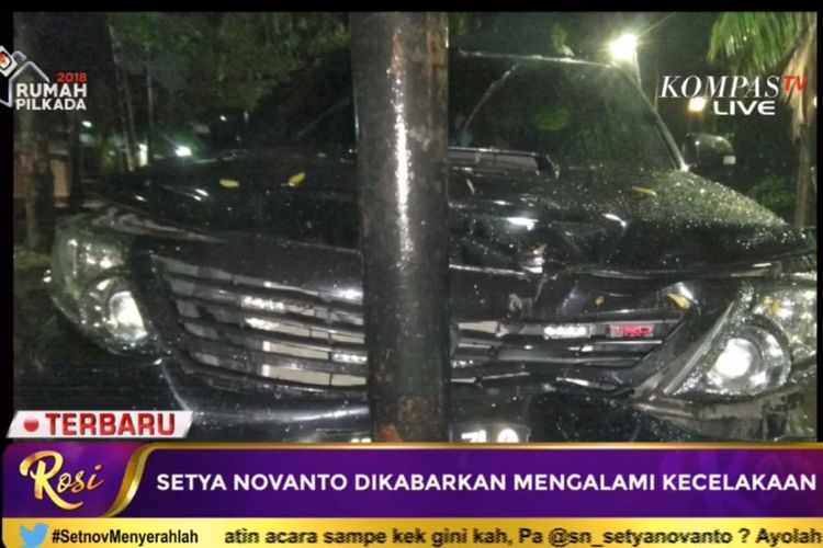 Diduga mobil Ketua DPR RI Setya Novanto menabrak tiang listrik, Kamis (16/11/2017) malam.