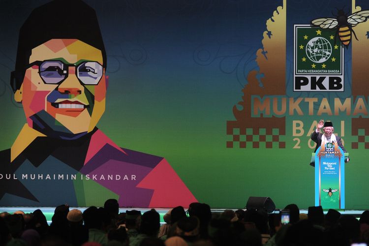 Wakil Presiden terpilih Maruf Amin berpidato saat penutupan Muktamar PKB 2019 di Nusa Dua, Badung, Bali, Rabu (21/8/2019). Muktamar PKB resmi ditutup dengan hasil Muhaimin Iskandar terpilih kembali menjadi Ketua Umum DPP PKB periode 2019-2024 secara aklamasi. 