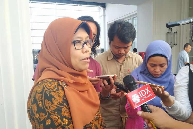 Direktur Penelitian dan Pengaturan BPR OJK Ayahandayani pada acara pelatihan wartawan OJK di Bandung, Jumat (3/5/2019).