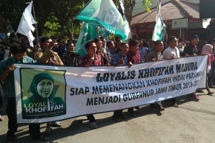 Loyalis Khofifah Indar Parawansa mendeklarasikan dukungan untuk pemenangan Khofifah Indar Parawansa pada Pilkada Jawa Timur 2018.