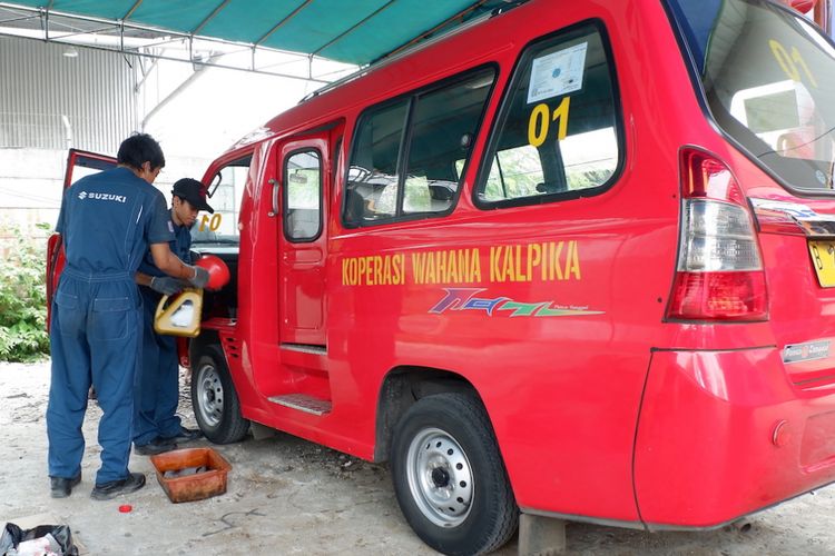 Suzuki berikan servis gratis angkot KWK