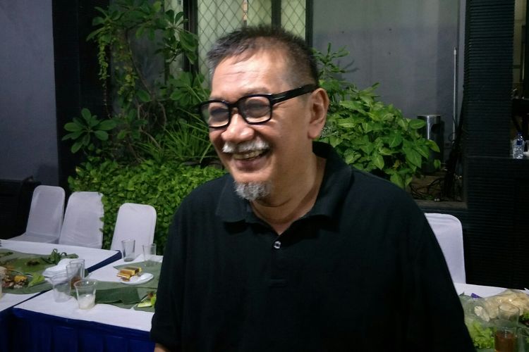 Artis senior Deddy Mizwar saat ditemui dalam sebuah acara di kawasan Pondok Kelapa, Jakarta Timur, Senin (27/5/2019).