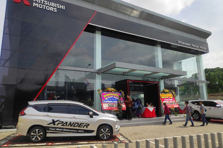 Mitsubishi buka diler ke 125 di kota Baja Cilegon