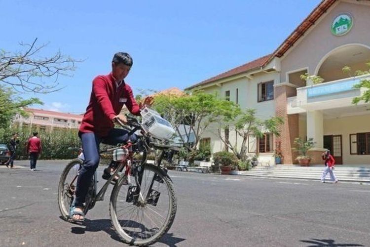 Sepeda pembersih udara buatan siswa Vietnam