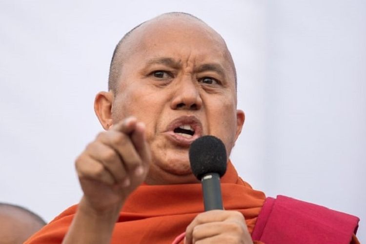 Ashin Wirathu. Seorang biksu yang dianggap sebagai penghasut. Dia kini diburu polisi setelah berkomentar menghina Aung San Suu Kyi.