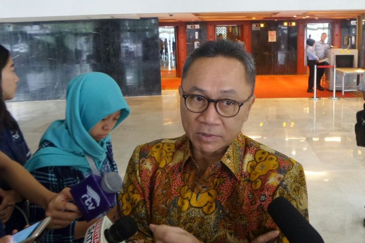 Ketua MPR RI Zulkifli Hasan di Kompleks Parlemen, Senayan, Jakarta, Rabu (6/9/2017).