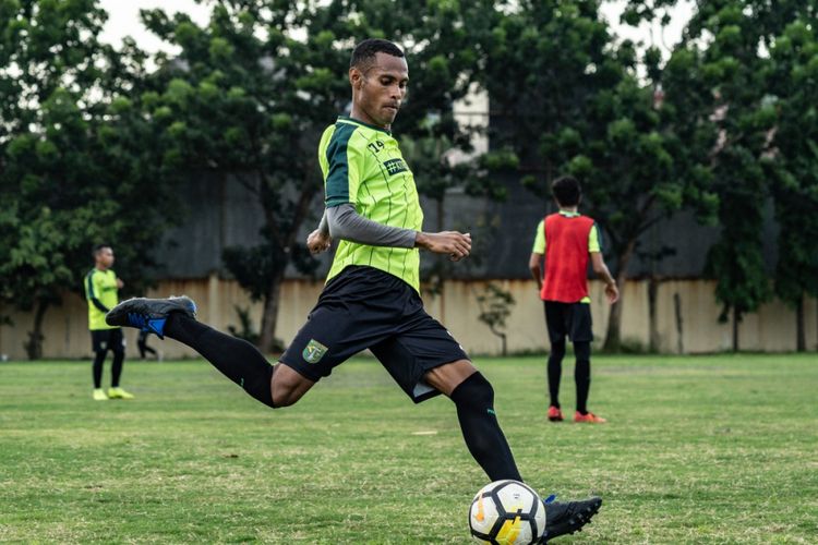 Kapten Persebaya Surabaya, Ruben Sanadi