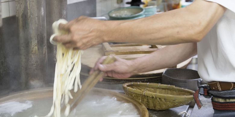 Teuchimenho Maruichi adalah kedai mie legendaris di Nagoya, Jepang.