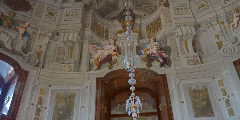 Istana Belvedere di kota Wina, Austria ini merupakan rancangan arsitek Baroque ternama, Johann Lucas von Hildebrandt. Kini Belvedere menjadi museum seni yang memamerkan koleksi terbesar seni Austria dari Abad Pertengahan hingga hari ini.