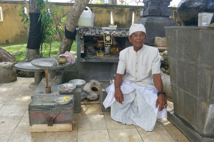 Mata air Parahyangan Somaka Giri yang terletak di pintu gerbang Garuda Wisnu Kencana (GWK) di Jimbaran, Bali.