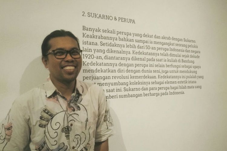 Dosen Seni Rupa Institut Seni Indonesia (ISI) Yogyakarta, Mikke Susanto, saat di Jogja Gallery 