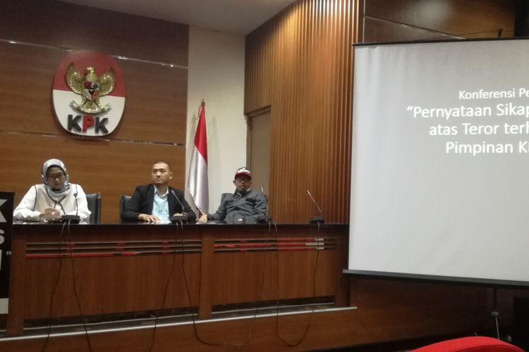 Wadah Pegawai KPK menyikapi dugaan teror terhadap dua pimpinan KPK dalam konferensi pers di Gedung Merah Putih KPK Jakarta, Rabu (9/1/2019)