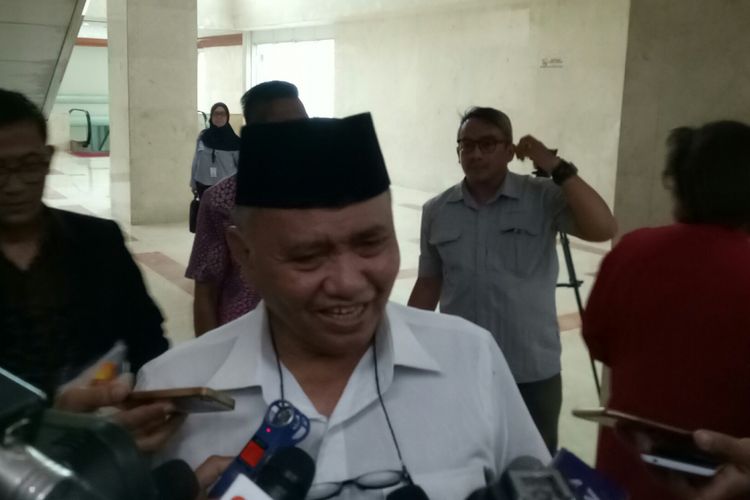 Ketua KPK Agus Rahardjo di Kompleks Parlemen, Senayan, Jakarta (12/9/2017)