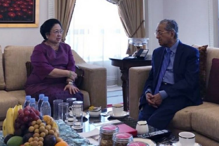 Ketua Umum PDI-P Megawati Soekarnoputri saat bertemu Perdana Menteri Malaysia Mahathir Mohamad di Hotel Grand Hyatt, Jakarta Pusat, Jumat (29/6/2018) siang.