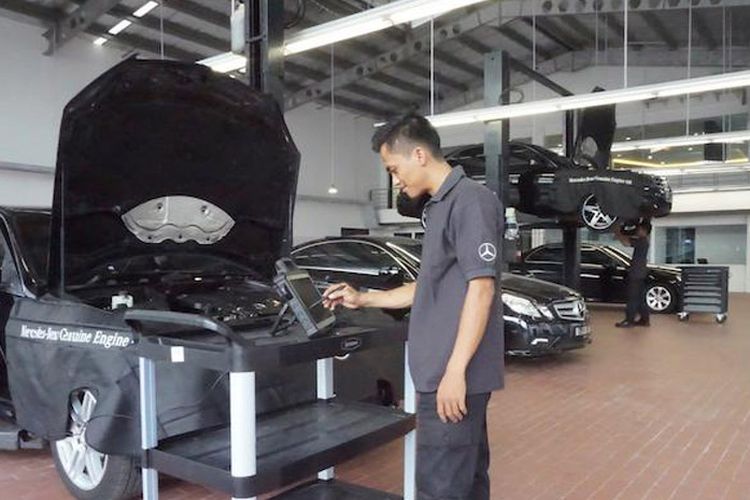 Diler Mercedes-Benz di Palembang